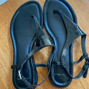 Colehaan size 5 1/2 black patent sandals